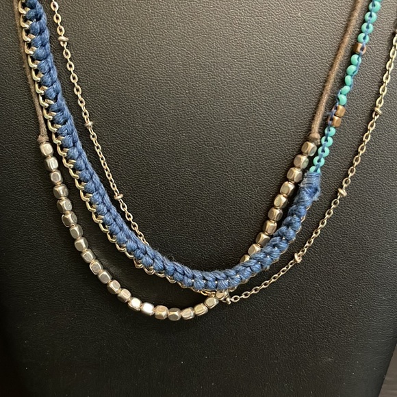 LOFT Necklace - Picture 3 of 6